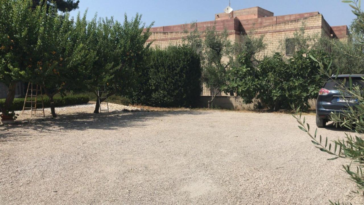 Villa Pintucci Трани Екстериор снимка